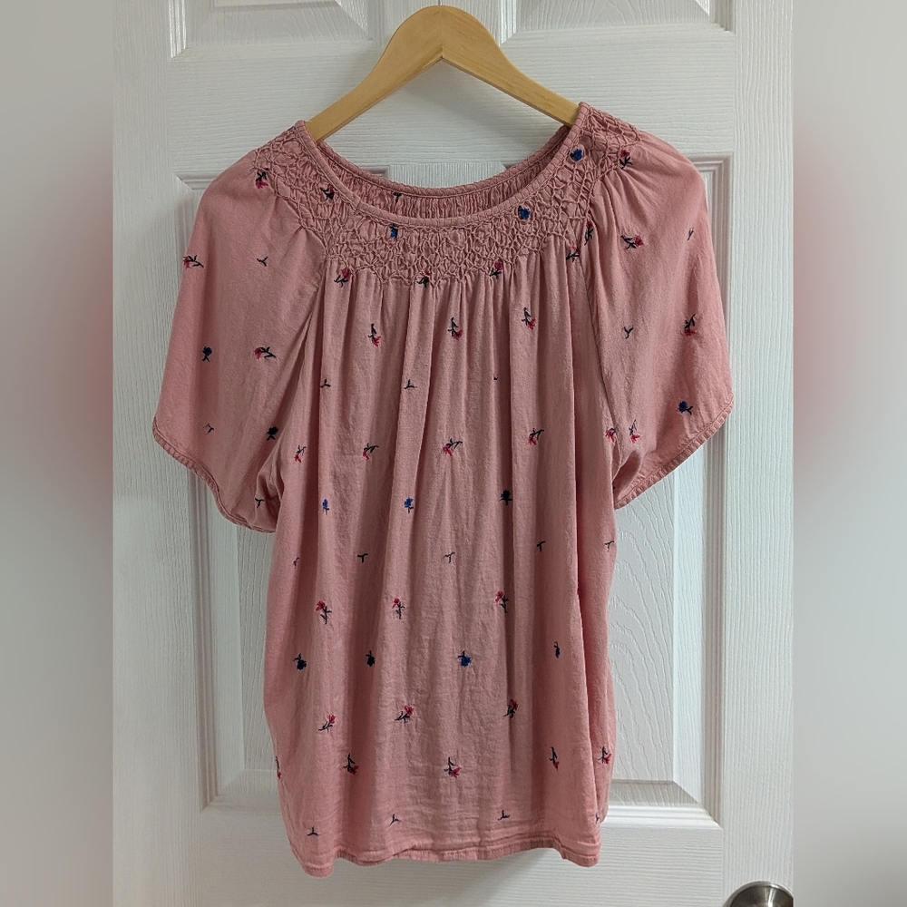 Women's OLD NAVY Blouse Medium Like New Embroidered Flowers Pink - Picture 4 of 4